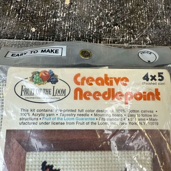 Fruit of the Loom Creative Needlepoint Kit Kitten Cat 4"x5" New in Package - Picture 3 of 4